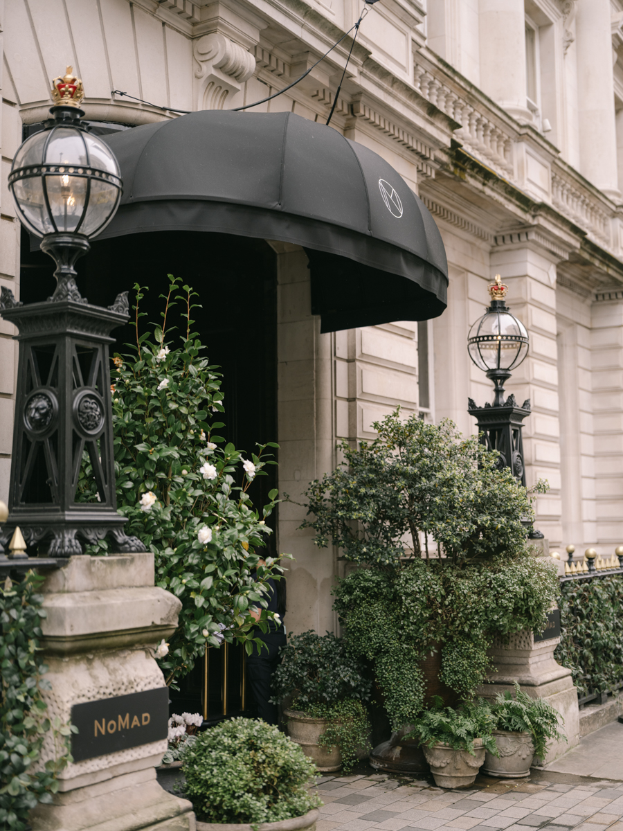savoy london wedding photo
